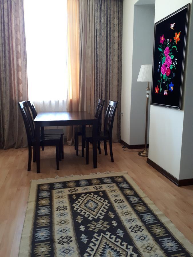 Kok-Art Hotel Jalal-Abad Exterior foto